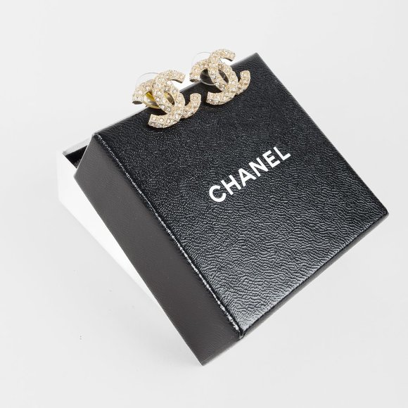 SOLD Chanel A21 CC Gold Crosshatch Crystal Earrings - Picture 4 of 4